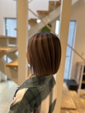 ヘアブロス 水戸店(hair BROS) ステップボーンカット デザインカラー 切りっぱなしボブ