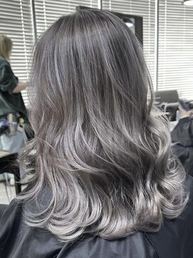 アルカナ 明治神宮前原宿(ARCANA) デザインカラーハイライトカラーケアブリーチダブルカラー渋谷