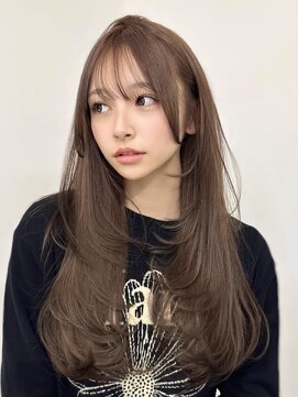 ロムーク 表参道(LOMKH) 小顔ロングレイヤーカット顔周り春グレージュカラー透明感カラー