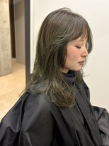 エレノア 藤沢(Eleanor)&nbsp;オリーブカラーのハイレイヤー/ハッシュカット