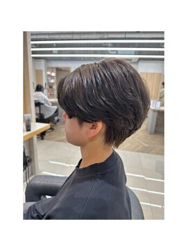 アース オーセンティック 越谷レイクタウン店(EARTH Authentic) レディースショートフェザーパーマ