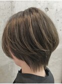 ジェンダーレスにハンサムヘア+細ハイライト