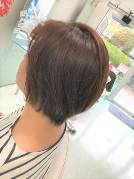 ヘアーシェイク(hairSHAKE) グラボブ&レイヤーにスライドカット