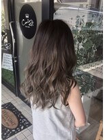 ヘアーサロン カヴィエ(hair salon covie)&nbsp;バレイヤージュホワイトアッシュ