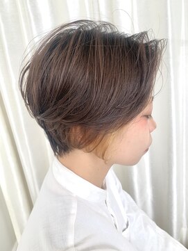 コワファースト させぼ五番街店(COIFF1RST) 大人気ショート×イヤリングカラー