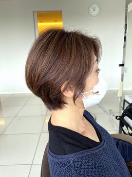 ラック 由比ヶ浜(LUCK) 大人美人ボブ×アッシュグレイハイライト