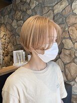 ラック(LUCK)&nbsp;カール/セミディ/シアーカラー/姫カット/丸みハンサムショート