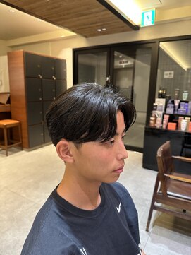 インアンドヤング(in&yang) センターパート/ナチュラルニュアンスパーマ