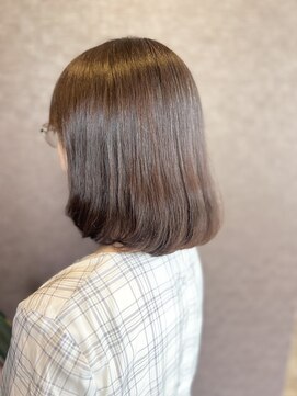 アヤ Aya 内巻きワンカールボブ