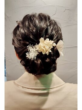 サンジュウナナドシー 大宮東口店(37.0℃) ゆるふわシニヨン