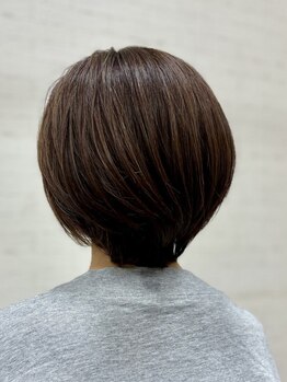 トップヒール(Top heel)の写真/カット技術に定評のあるスタイリストのみが在籍！360度どこから見ても美しい褒められショートヘアへ。