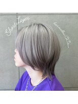 ヘアメロウ ココ(hair mellow CoCo...)&nbsp;ウルフスタイル×シルバーカラー