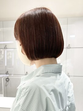 ジャン クロード ビギン 表参道店(JEAN CLAUDE BIGUINE) 頭が小さく見えるコンパクトグラボブ