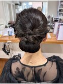 シンプル大人シニヨン