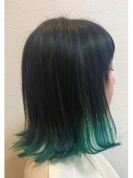 ヴェイスサロン(Vase Salon) 刈り上げセンターパートクラゲヘアーオリーブグレー45