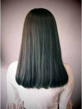 キャナリー(CANARY)の写真/【西条＿駐車場有☆】傷んだ髪に水分補給☆パサついた髪、まとまりづらい髪の悩みを解決します♪