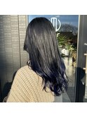 グラデーションヘアー“ブルーブラック”