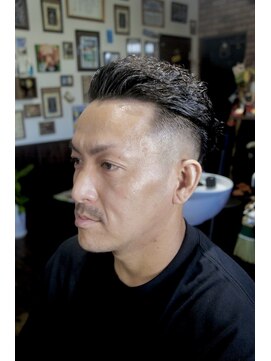 ヴェナ(VeNA) メンズパーマ