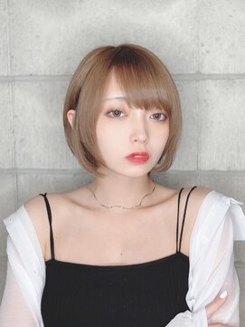 イーラ(era) 《era》大人丸みショート　ミルクティアッシュ　うる艶髪　みわ