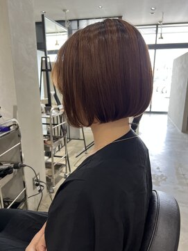 モノトーン(MONOTONE) ミニボブ