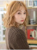 ふわふわ波巻きミディ小顔外国人風カラーa川口10代20代30代