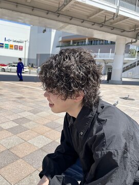 アイズ 海老名(AIZU) 波巻きスパイラルパーマツイストスパイラルパーマメンズウルフ