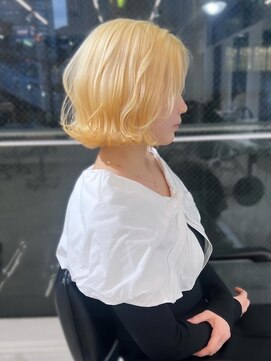 ランテルディ 渋谷(LANTERDIT) ハイトーンカラー　外ハネボブ　ケアブリーチ　ブロンドヘア