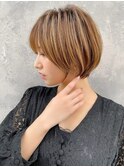 小顔ショートボブハイライトカラー大人ショートカット白髪ぼかし