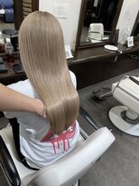 ムーブ(Moob)&nbsp;透明感艶感◎ミルクティーグレージュカラー【別府】