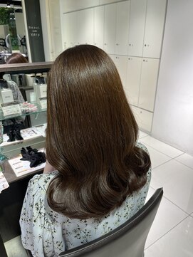 フォルテ ギンザ(FORTE GINZA) 春にぴったりオリーブベージュカラー