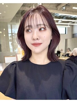 ホロ 渋谷(hollo) タッセルボブ_ロブ_くびれヘア_カシスレッド_カシスピンク