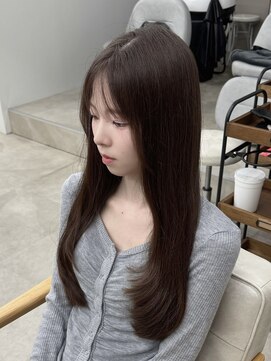 レヴィア(REVIA) レイヤーカット髪質改善トリートメント前髪カット