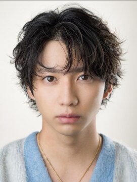 オーシャントーキョーオーバー 渋谷(OCEAN TOKYO OVER) センターパートフェザーパーマニュアンスパーマシャドウパーマ