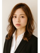 クラーロ アン(Claro UN)&nbsp;大人の余裕漂う「こなれウェーブミディ」