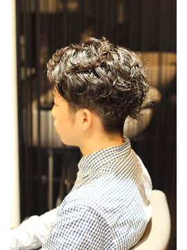 ヘアーズミンク ハグラザキ(Hairs mink Hagurazaki) モテパーマStyle