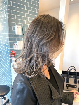 フェーディン(fa/din) バレイヤージュグレーベージュ