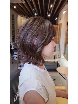 キレイコムデュース(Deuce) ミディアムスタイル