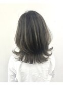 レイヤーカット/ハイライト/グレージュ