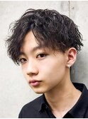 ツイストスパイラル　メンズ/ツーブロック/センターパート