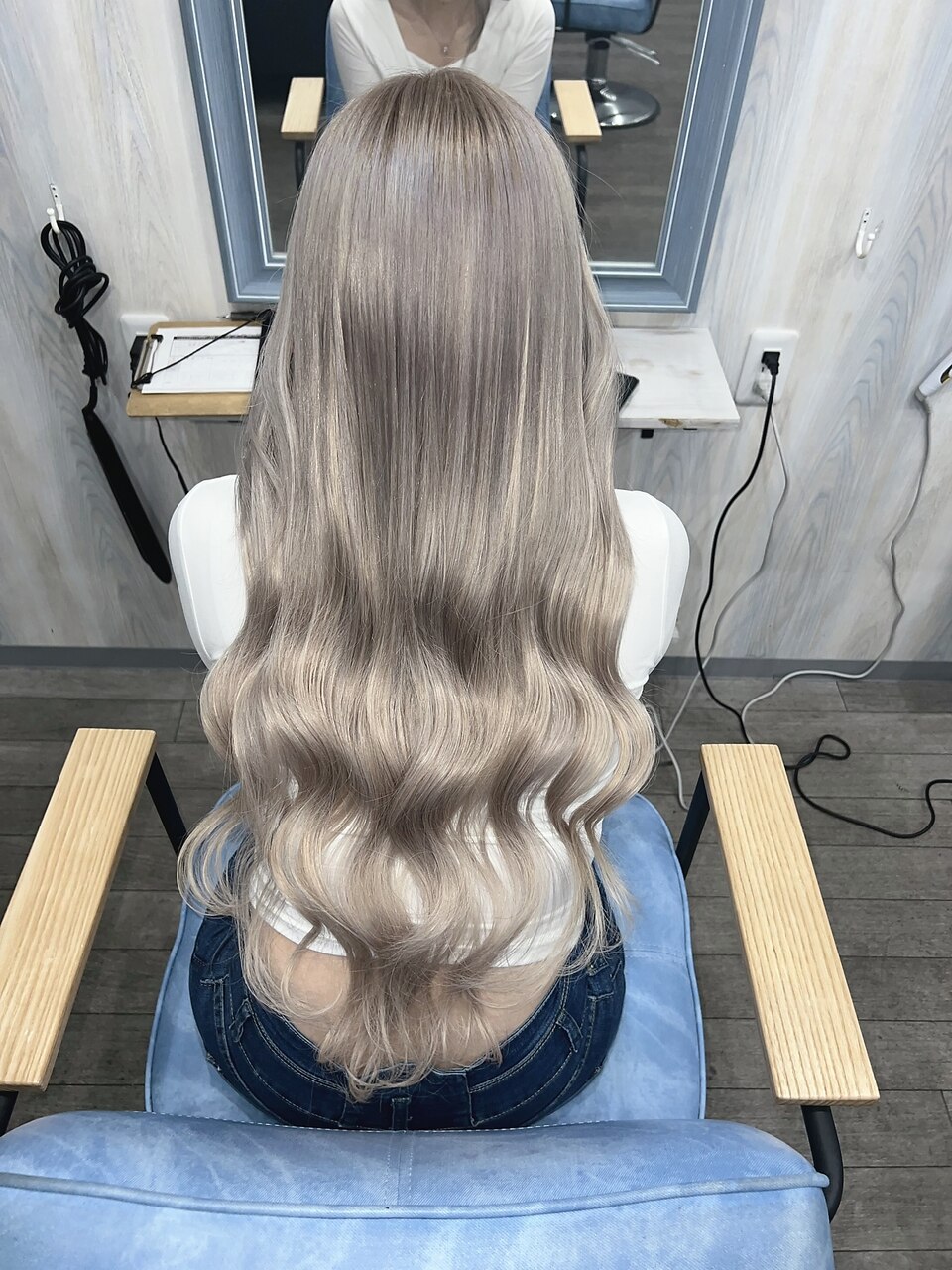 lamchele】アッシュグレー×ホワイトシールエクステ：L184736712