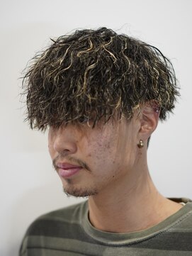 アビールブレ 新潟万代(ABEY LEVRAI) 新潟ツイストスパイラル　新潟メンズパーマ　マッシュパーマ