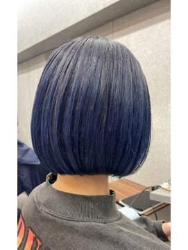 ルアナ 蒲田(LUANA) ダブルカラーネイビーボブ