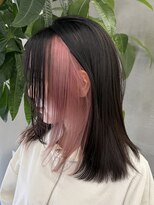 アンバー(UMBER)&nbsp;ピンクインナーカラー　ブリーチ2回