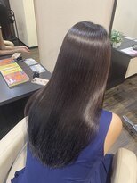 ヨンセンチメートルヒロサカ(4cm HIROSAKA)&nbsp;黒髪ロング