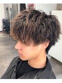 ショートマッシュ　ツイストスパイラル　波打ち