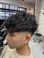 シーク 千葉中央駅(SEEK)&nbsp;MEN’S HAIR/サーフカール/刈り上げセンターパート/千葉駅