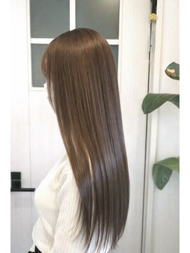 ジゼルアライ(gisele arai) ツヤと透明感大人の美髪ロング