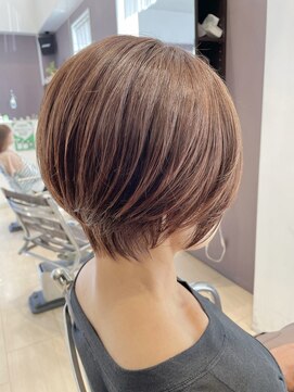 ワイボンドヘアー(Y bond hair) 似合わせカット40代50代60代ショートボブくびれレイヤーボブ
