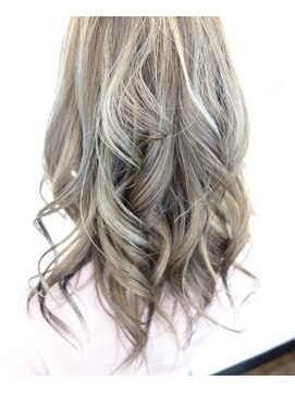 ムーブ&ラボール グレージュ＆メッシュ