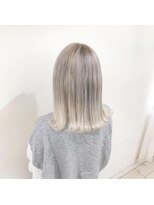 リー 枚方(Lee) ホワイティベージュ×ブリーチ